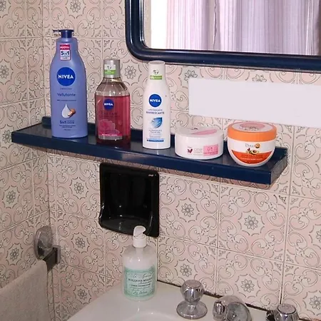 Bed & Breakfast Early Leaving Airport 3*